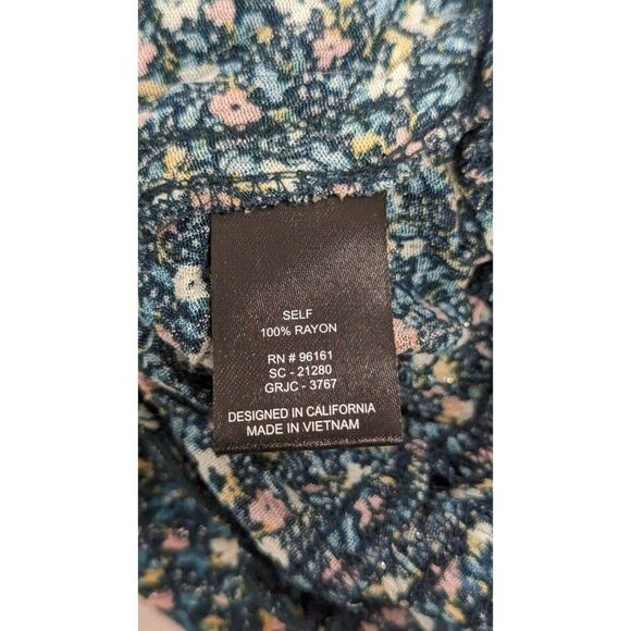 Gypsies & Moondust Womens Large Floral Crop Top Smocked Green Blouse Long Sleeve - Picture 9 of 10